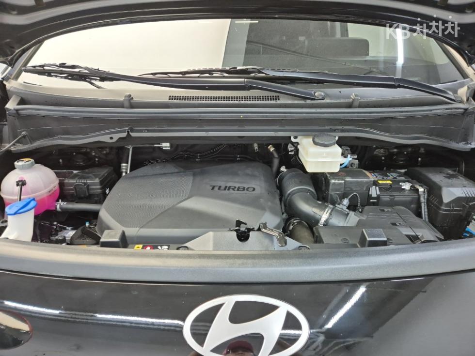 Hyundai Staria — miniaturë 5