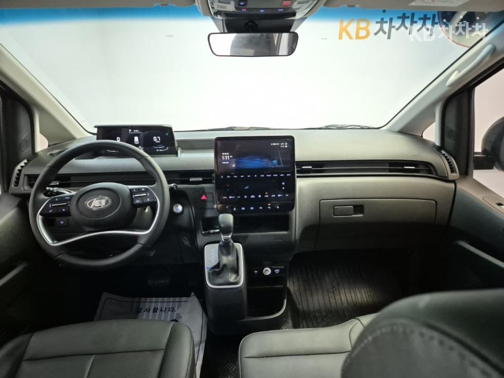 Hyundai Staria — miniaturë 7