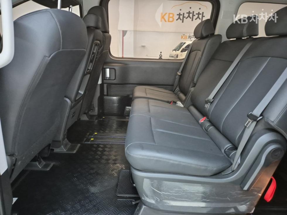 Hyundai Staria — miniaturë 12