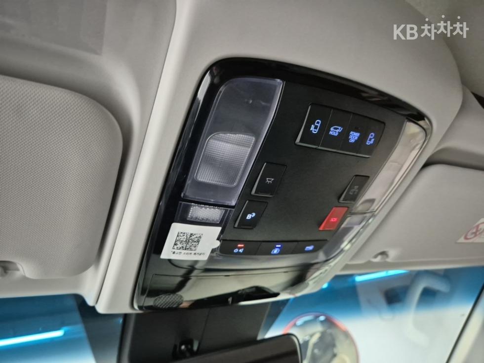 Hyundai Staria — miniaturë 17