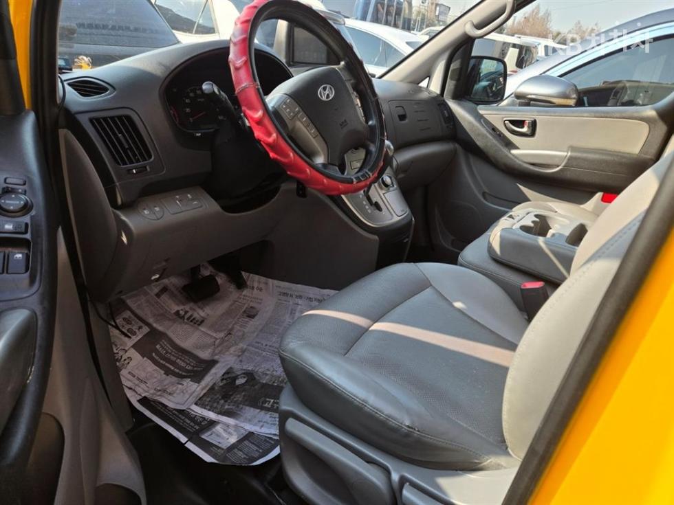 Hyundai Starex — miniaturë 5
