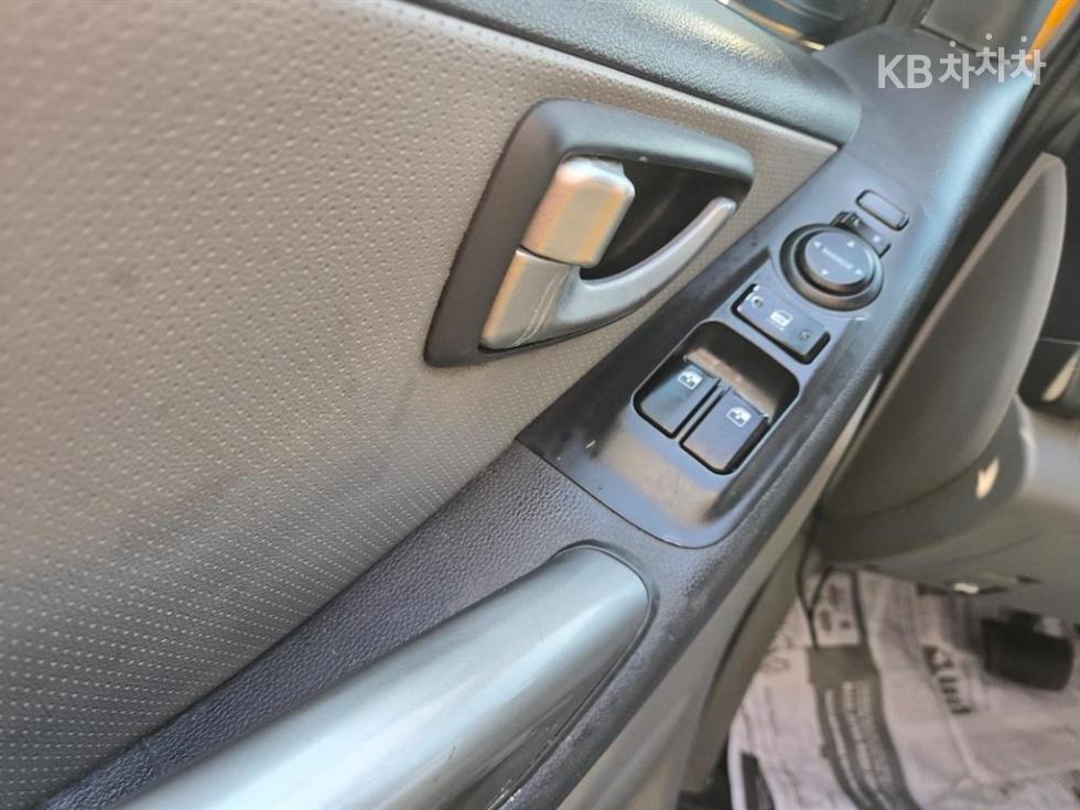 Hyundai Starex — miniaturë 6