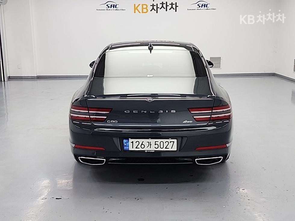 Genesis G80 — miniaturë 3