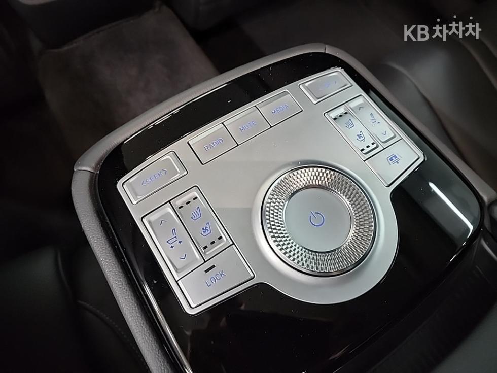 Genesis G80 — miniaturë 14