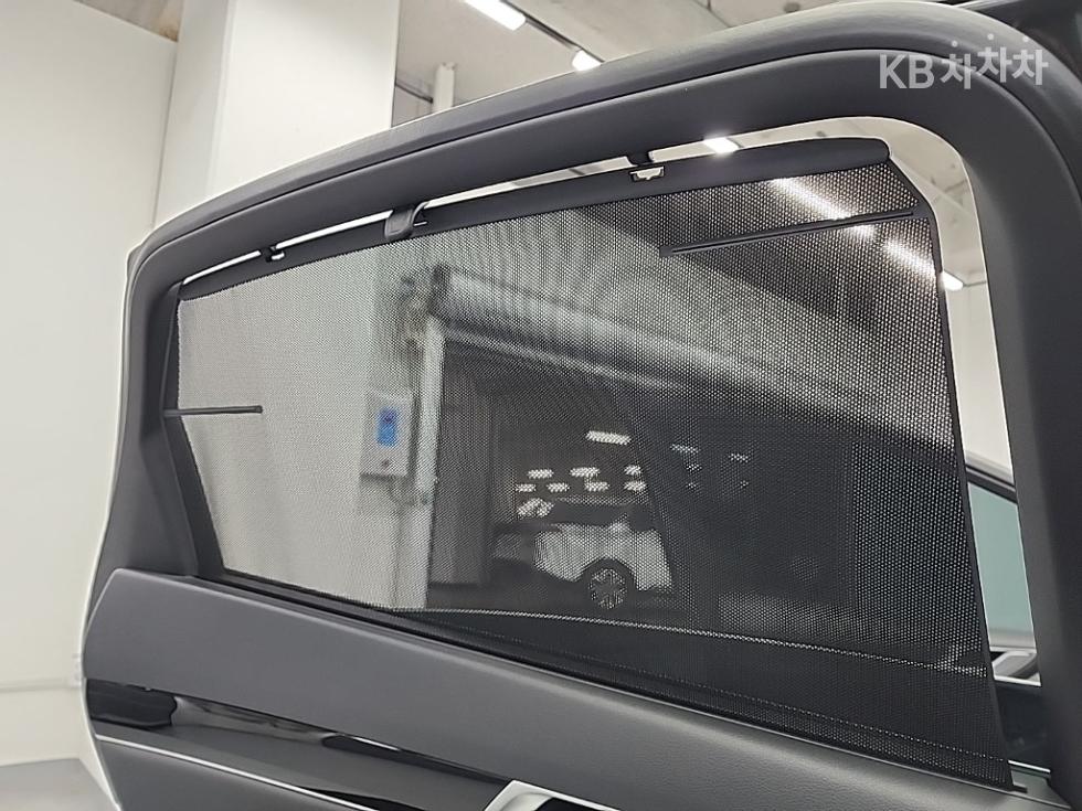 Genesis G80 — miniaturë 15