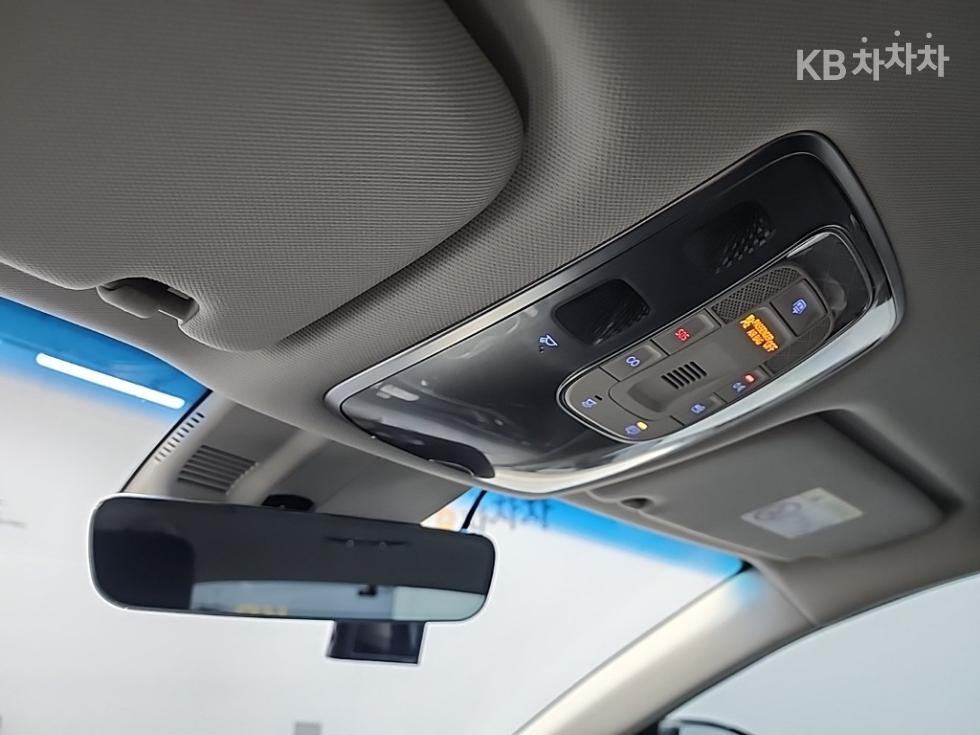 Genesis G80 — miniaturë 18