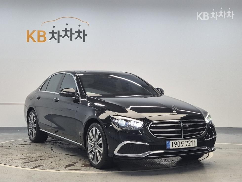 Mercedes-Benz E-klasse — miniaturë 4