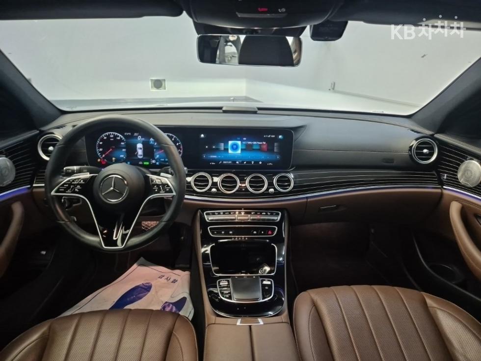 Mercedes-Benz E-klasse — miniaturë 7