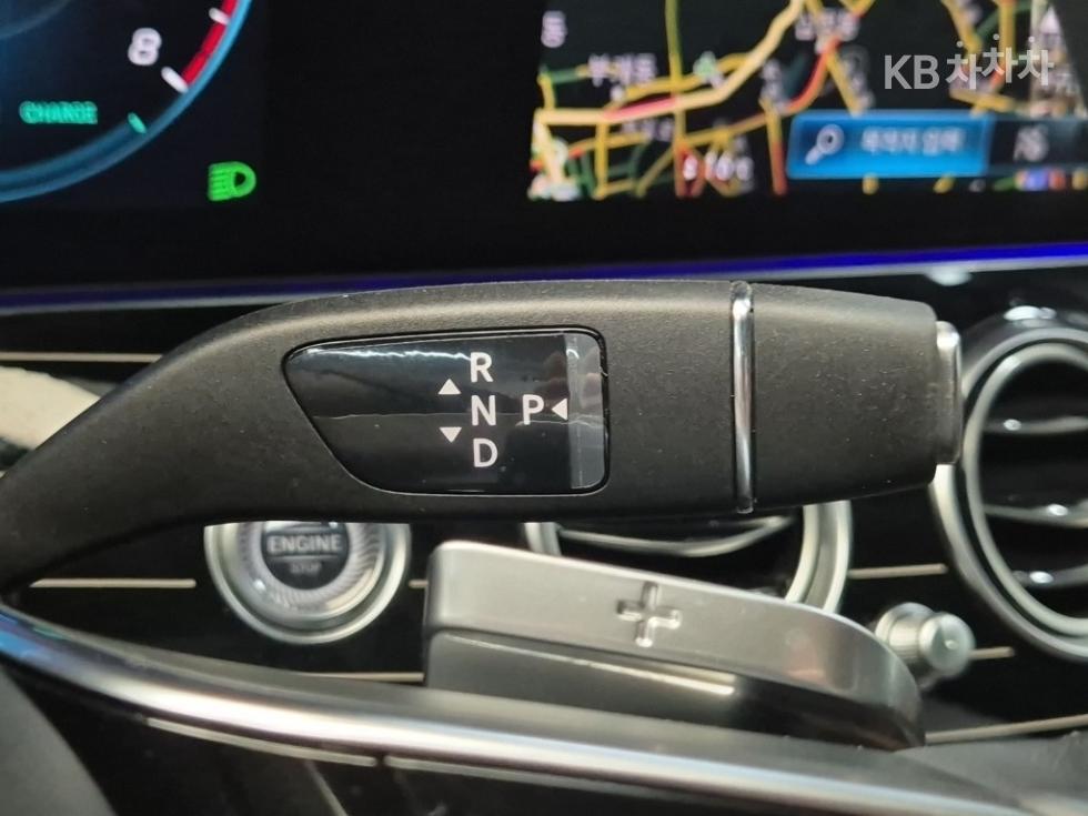 Mercedes-Benz E-klasse — miniaturë 8