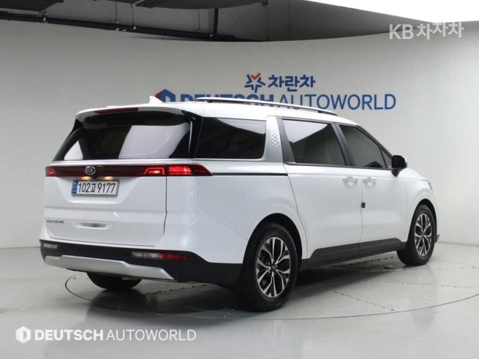 Kia Carnival — miniaturë 2