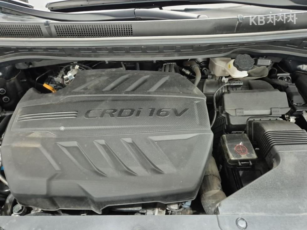 Kia Carnival — miniaturë 5
