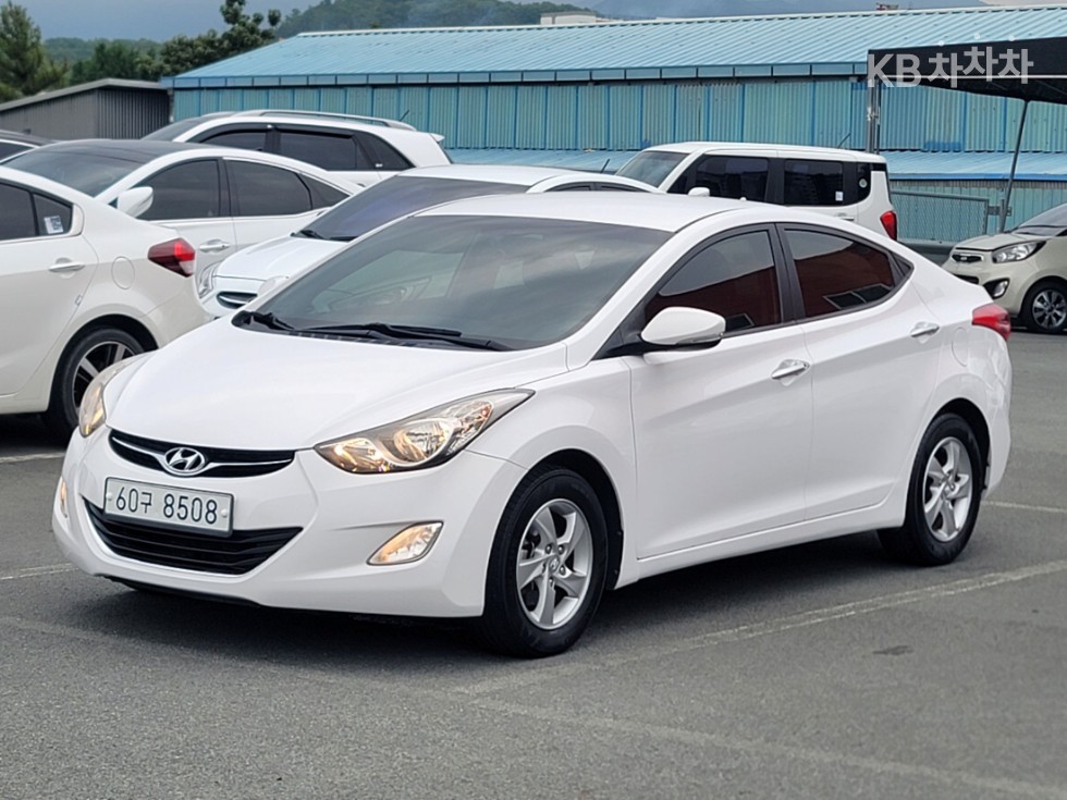 Hyundai Avante — miniaturë 2