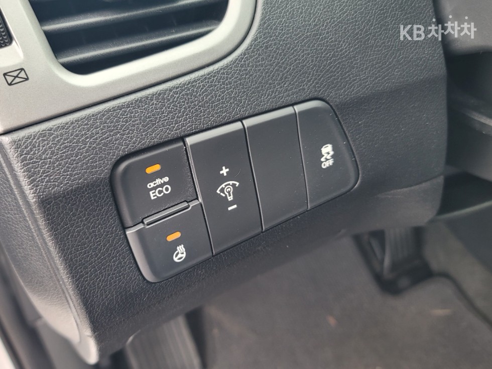 Hyundai Avante — miniaturë 14
