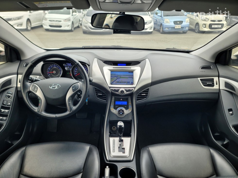 Hyundai Avante — miniaturë 17