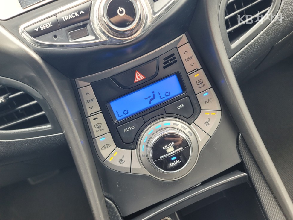 Hyundai Avante — miniaturë 22