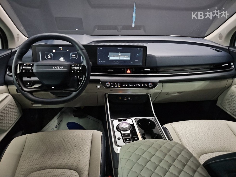 Kia Carnival — miniaturë 7