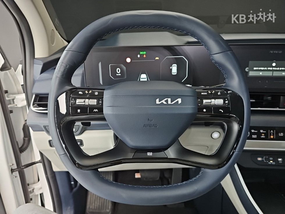 Kia Carnival — miniaturë 10