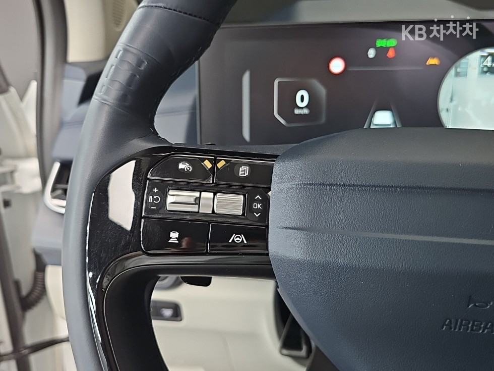 Kia Carnival — miniaturë 11