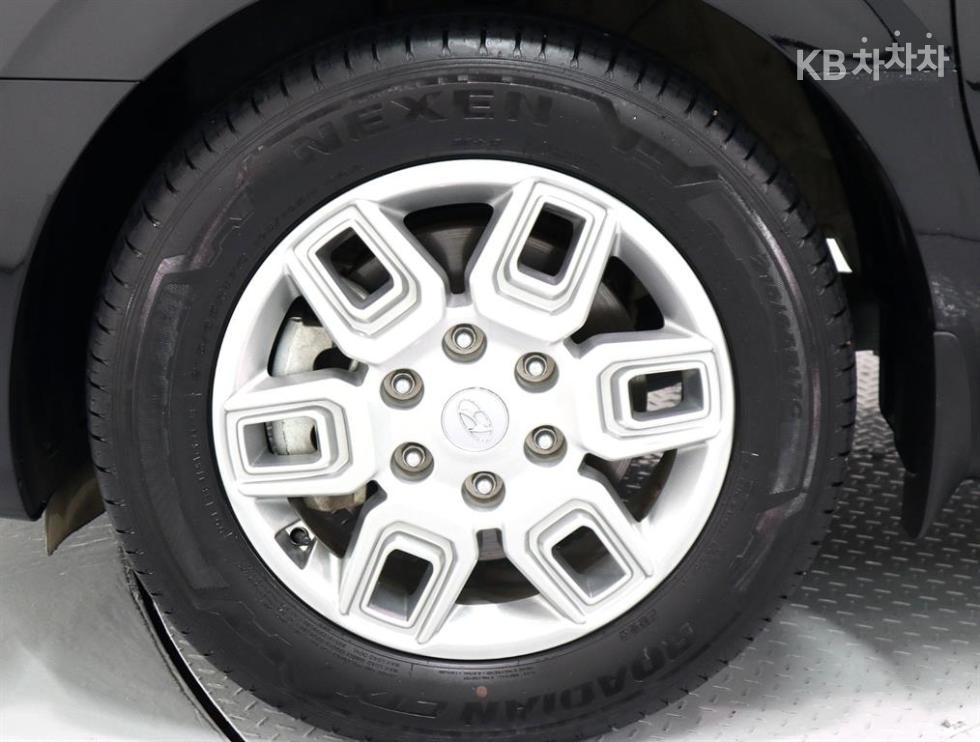 Hyundai Staria — miniaturë 18
