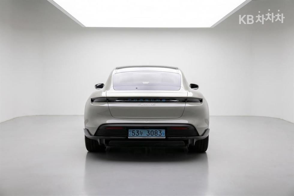 Porsche Taycan — miniaturë 5