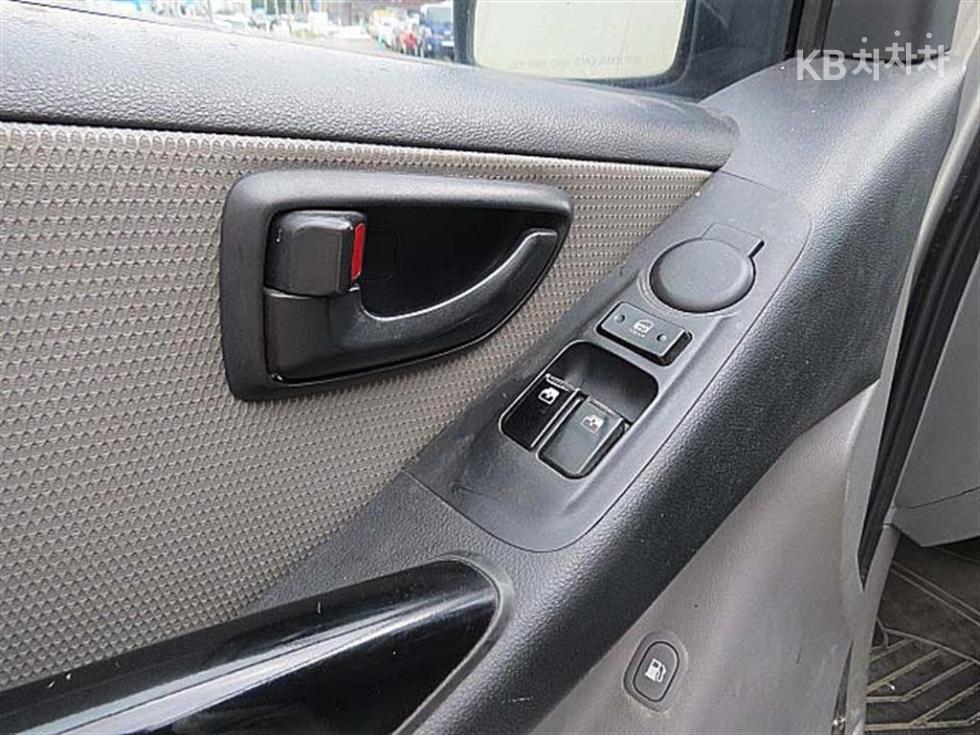 Hyundai Starex — miniaturë 14