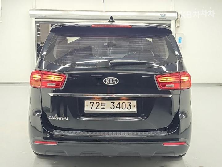Kia Carnival — miniaturë 3