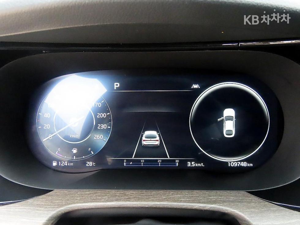 Kia K5 — miniaturë 9