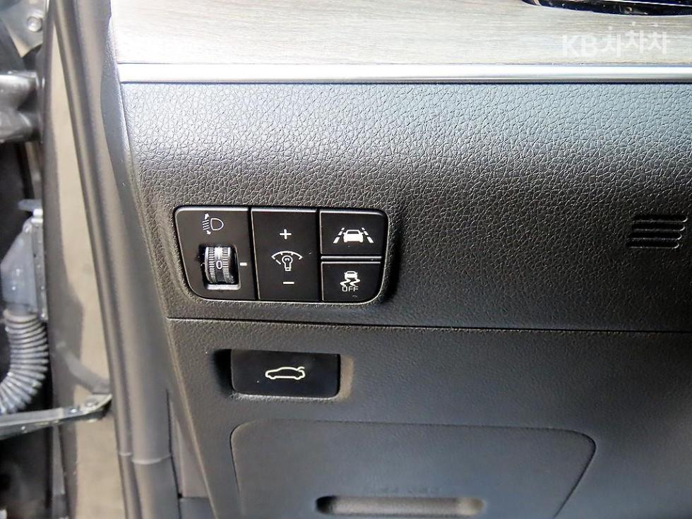 Kia K5 — miniaturë 12