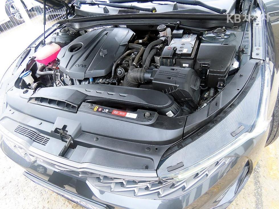 Kia K5 — miniaturë 19