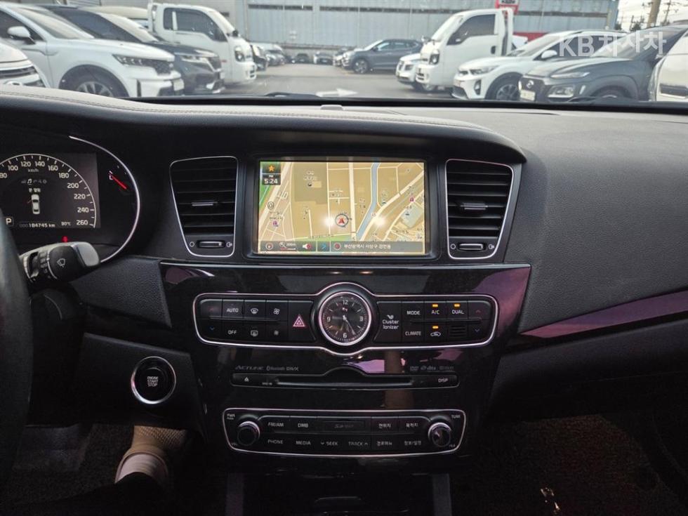 Kia K7 — miniaturë 8