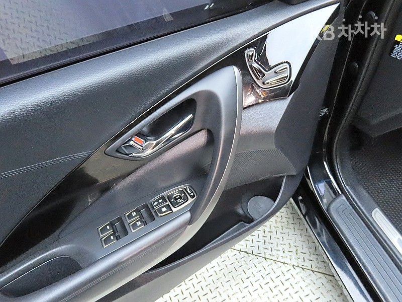Hyundai Grandeur — miniaturë 13