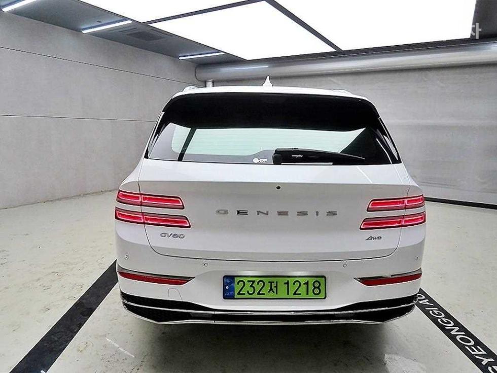 2024 Genesis GV80 photo