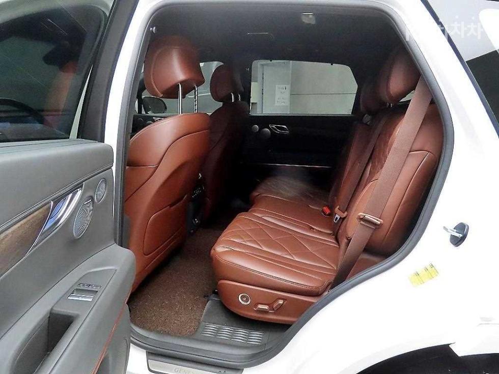 2024 Genesis GV80 photo