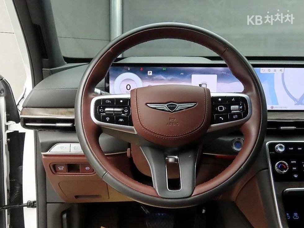 2024 Genesis GV80 photo