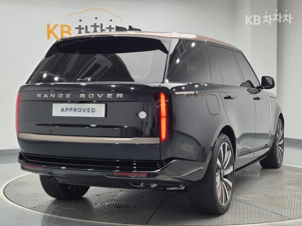 Land Rover Range Rover — miniaturë 3