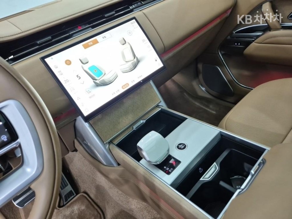Land Rover Range Rover — miniaturë 10