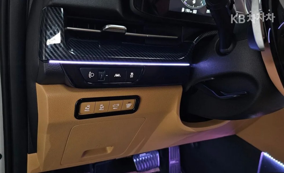 Kia Carnival — miniaturë 19