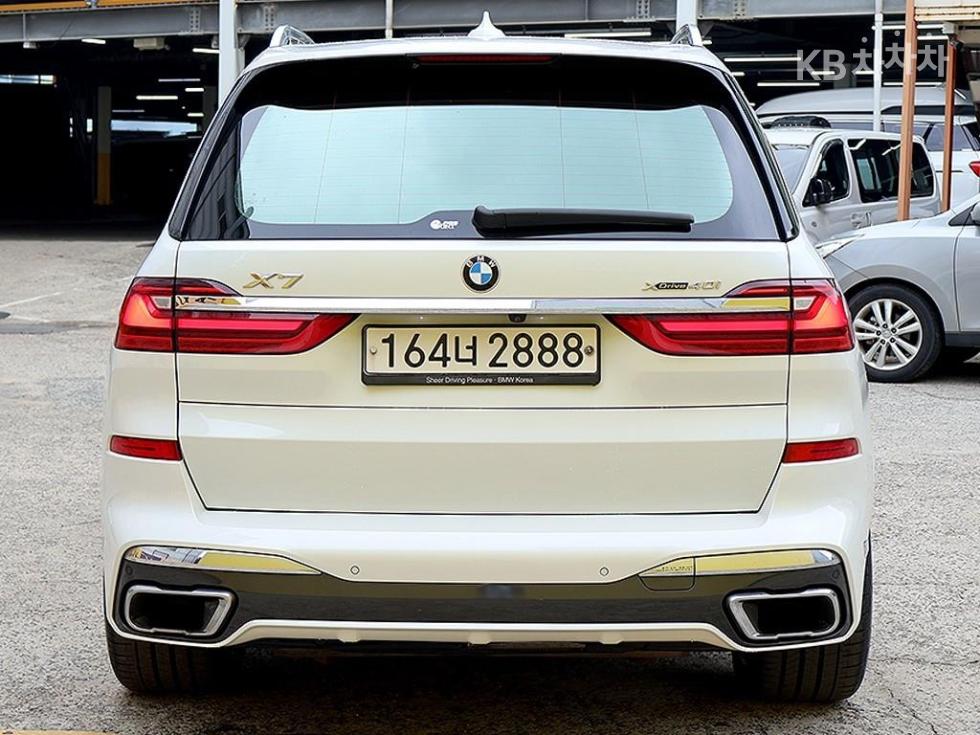 BMW X7 — miniaturë 3