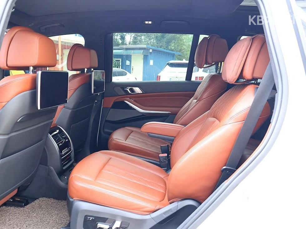 BMW X7 — miniaturë 12