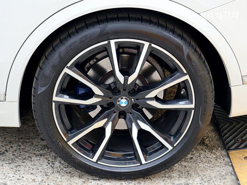 BMW X7 — miniaturë 19
