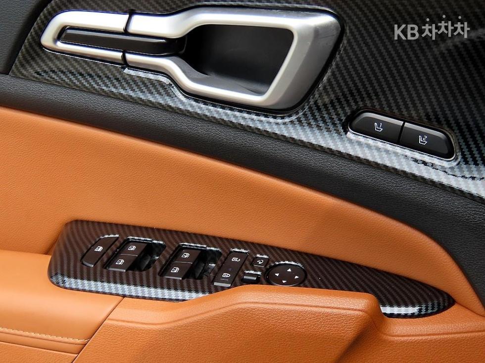 Kia Sportage — miniaturë 11