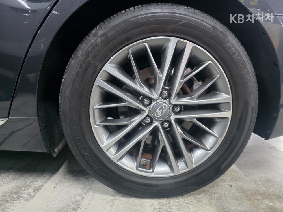 Hyundai Grandeur — miniaturë 25