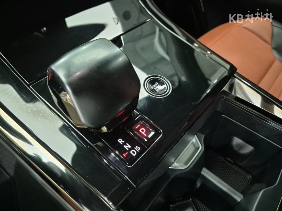 Land Rover Range Rover Sport — miniaturë 8