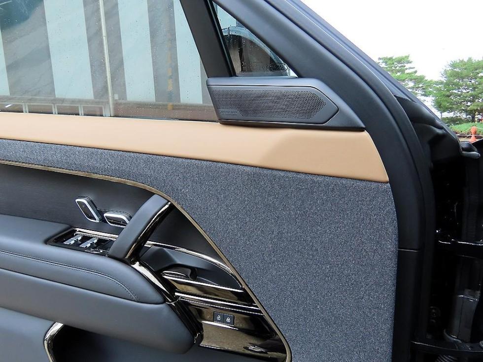 Land Rover Range Rover Sport — miniaturë 12