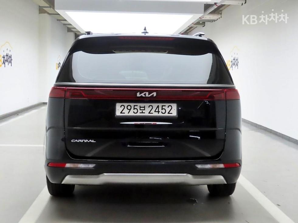 Kia Carnival — miniaturë 3