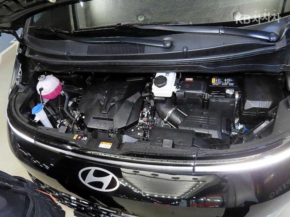 Hyundai Staria — miniaturë 16