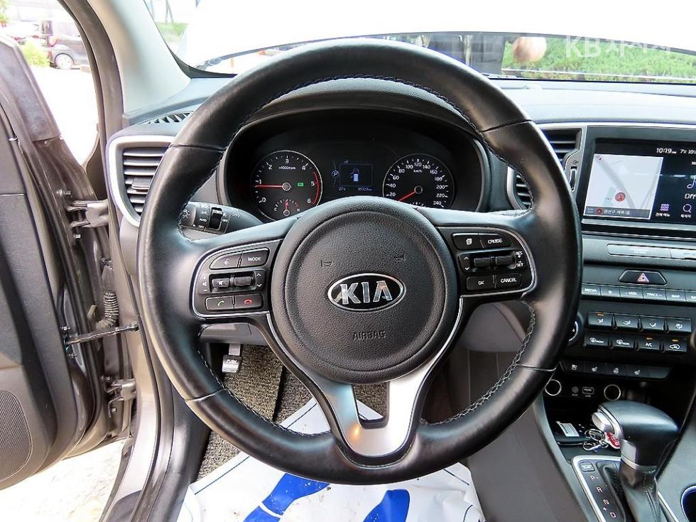 Kia Sportage — miniaturë 8