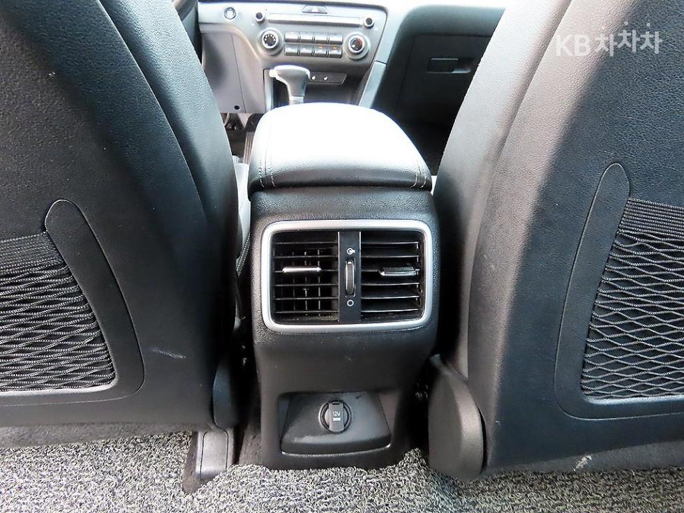 Kia Sportage — miniaturë 17