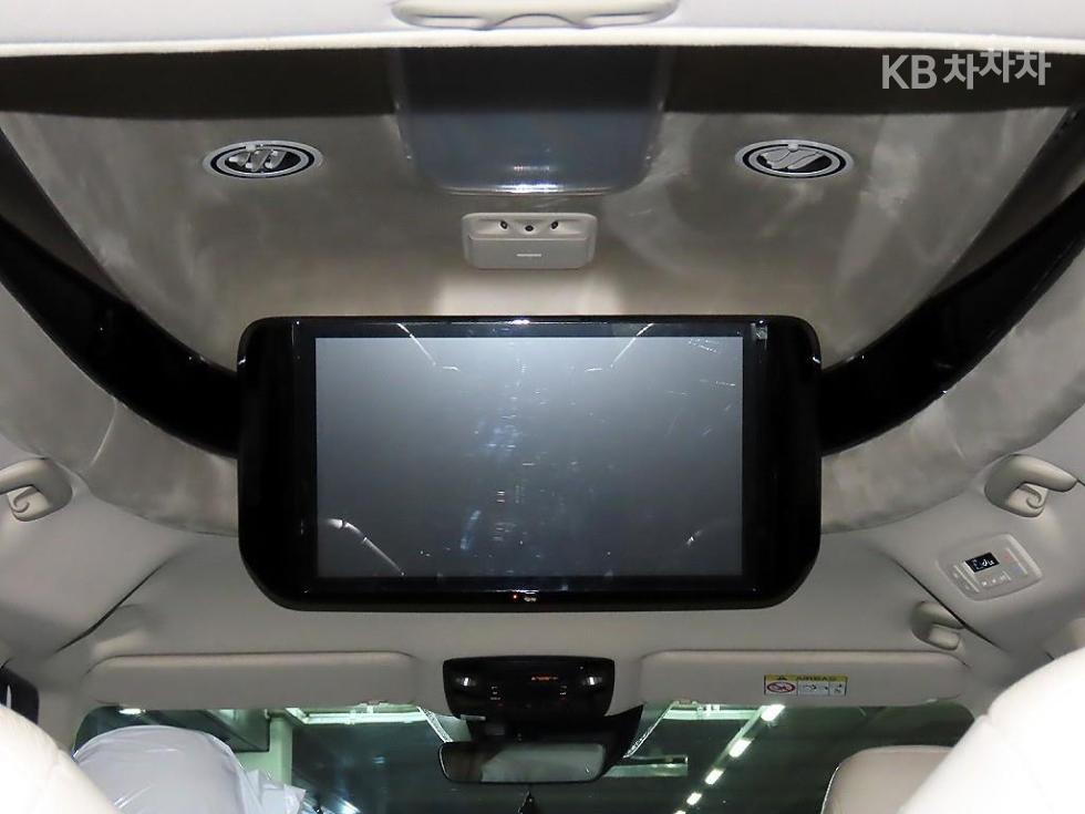 Kia Carnival — miniaturë 14