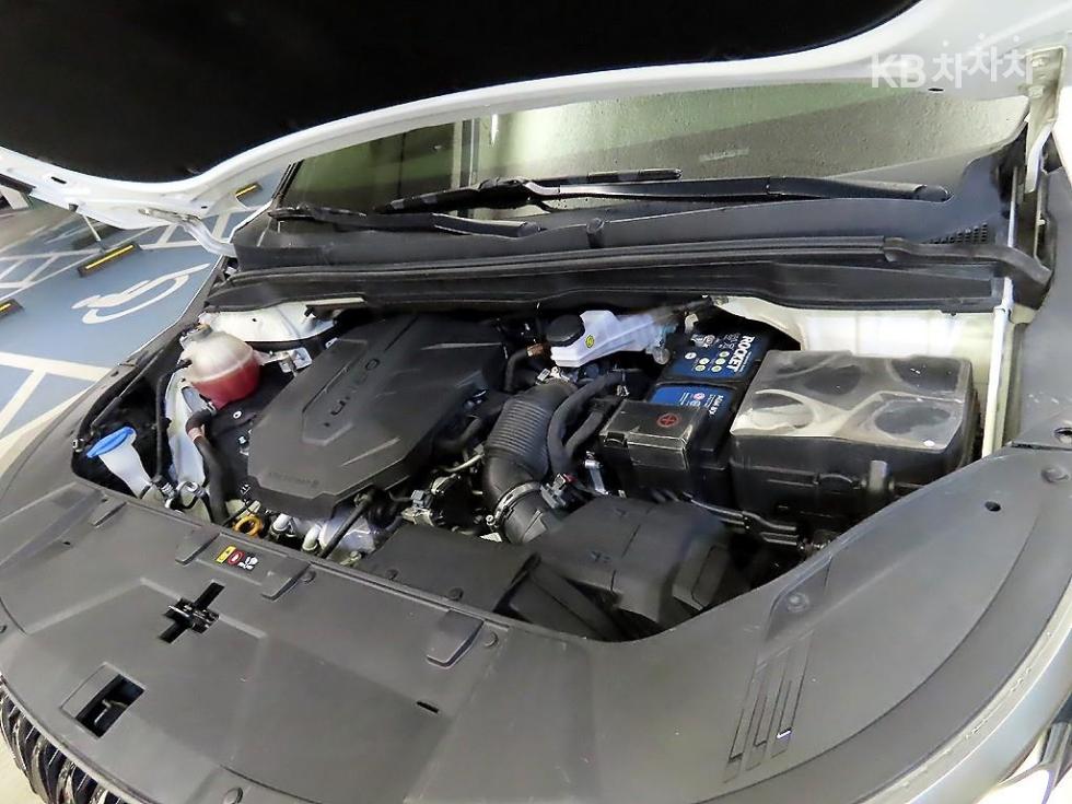 Kia Carnival — miniaturë 19